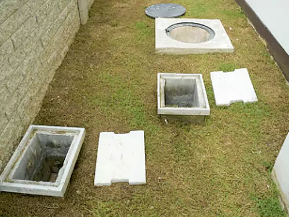 Why Choose Jhonys Plumbing Services for Grease Trap Cleaning in San Joaquin, CA?