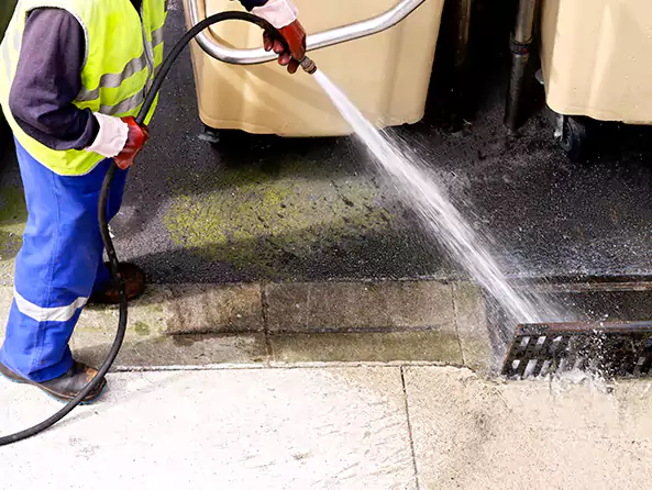 Why Choose Jhonys Plumbing Services for Hydro Jetting in San Joaquin, CA?